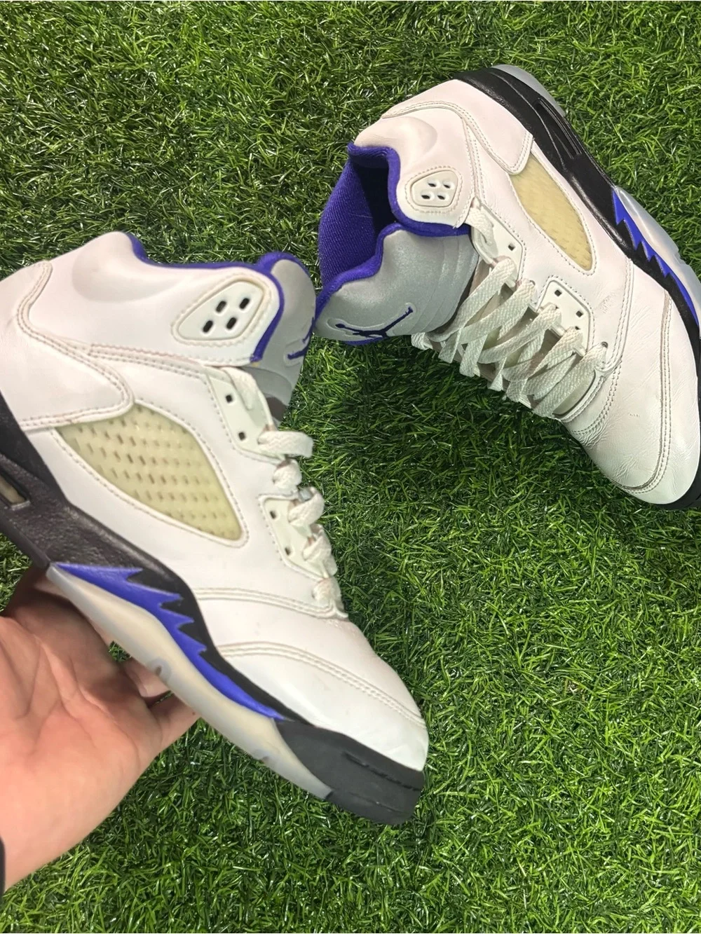 Jordan Men’s White and Purple Basketball Sneakers